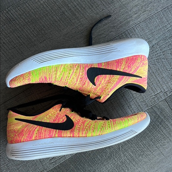 Nike Lunarepic Flyknit pink orange sunset Vibrant Knit Sneakers size 9 - Picture 3 of 6